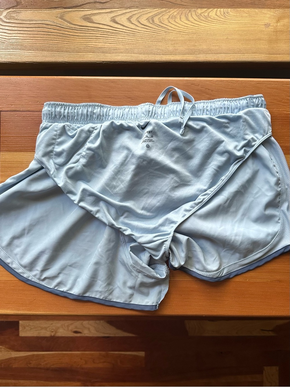Nike Dri-Fit Tempo Women’s Running Shorts in Light Blue - Size XL - Picture 5 of 6